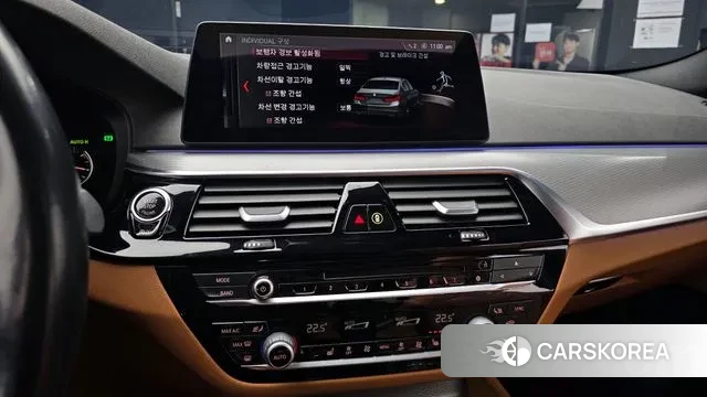 BMW 5 Series (G30) 2018 Белый из Кореи, фото 5