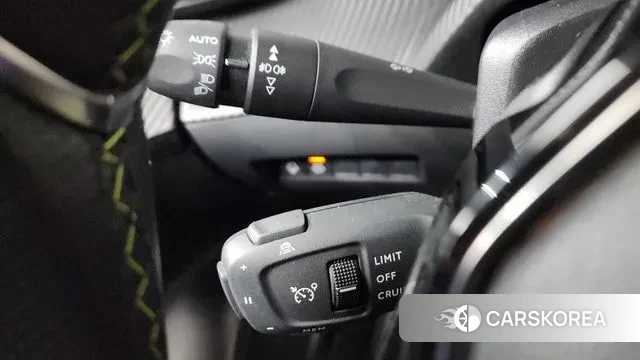 Peugeot e-2008 second generation 2021 Черный из Кореи, фото 5