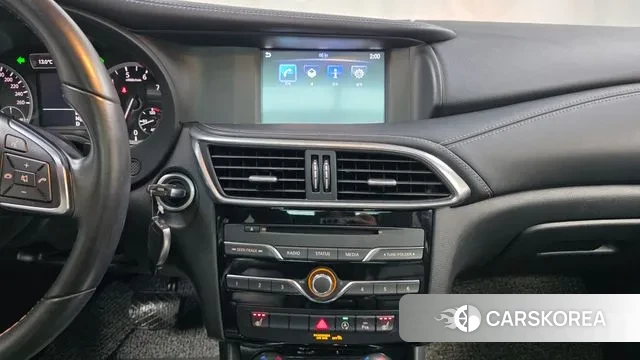 Infiniti Q30 2019 Синий из Кореи, фото 5