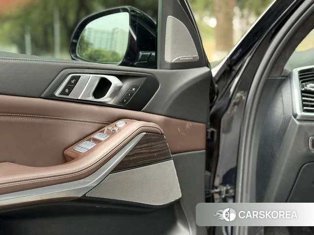 BMW X5 2023 Черный из Китая, фото 5