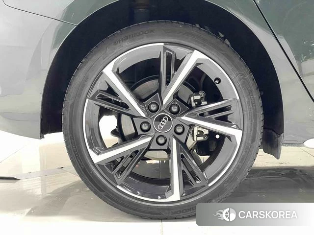 Audi A3 2023 Зеленый из Китая, фото 5