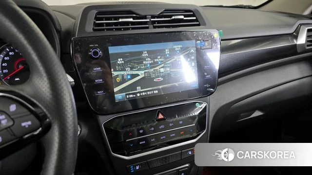 Ssangyong The New Tivoli 2023 Жемчужный цвет из Кореи, фото 5