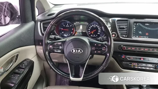Kia The New Carnival 2018 Белый из Кореи, фото 5