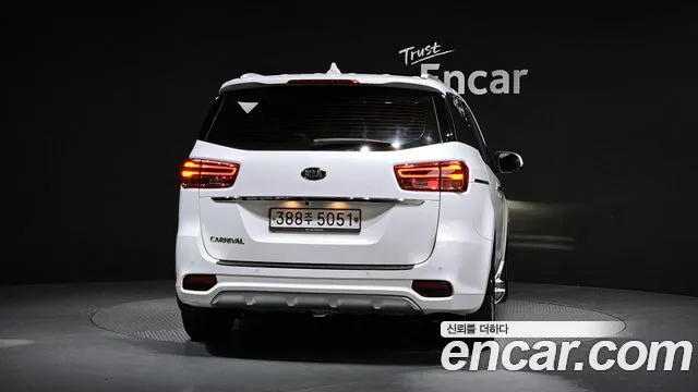 Kia The New Carnival 2020 Белый из Кореи, фото 5