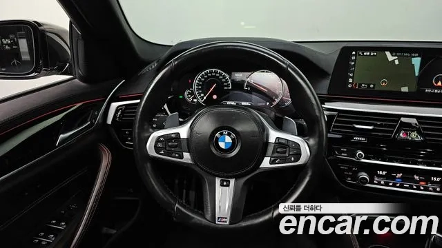 BMW 5 Series (G30) 2018 Белый из Кореи, фото 5