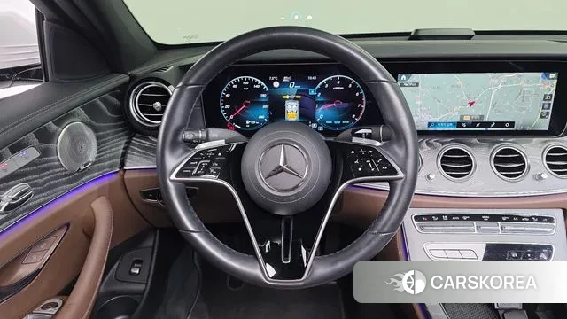 Mercedes-Benz E-Class W213 2022 Белый из Кореи, фото 5