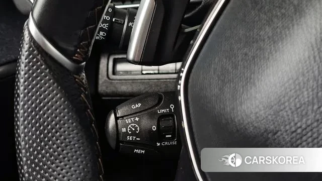 Peugeot 5008 second generation 2020 Белый из Кореи, фото 5