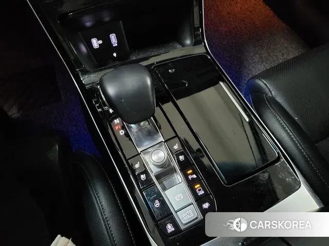 Kia K7 Premier Hybrid 2021 Белый из Кореи, фото 5