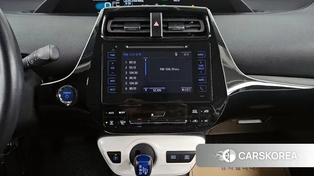 Toyota Prius 4th Generation 2018 Серебристо-серый из Кореи, фото 5