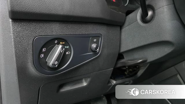 Volkswagen Tiguan second Generation 2020 Серебряный из Кореи, фото 5