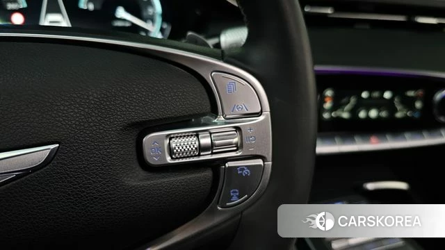 Genesis GV70 2023 Белый из Кореи, фото 5