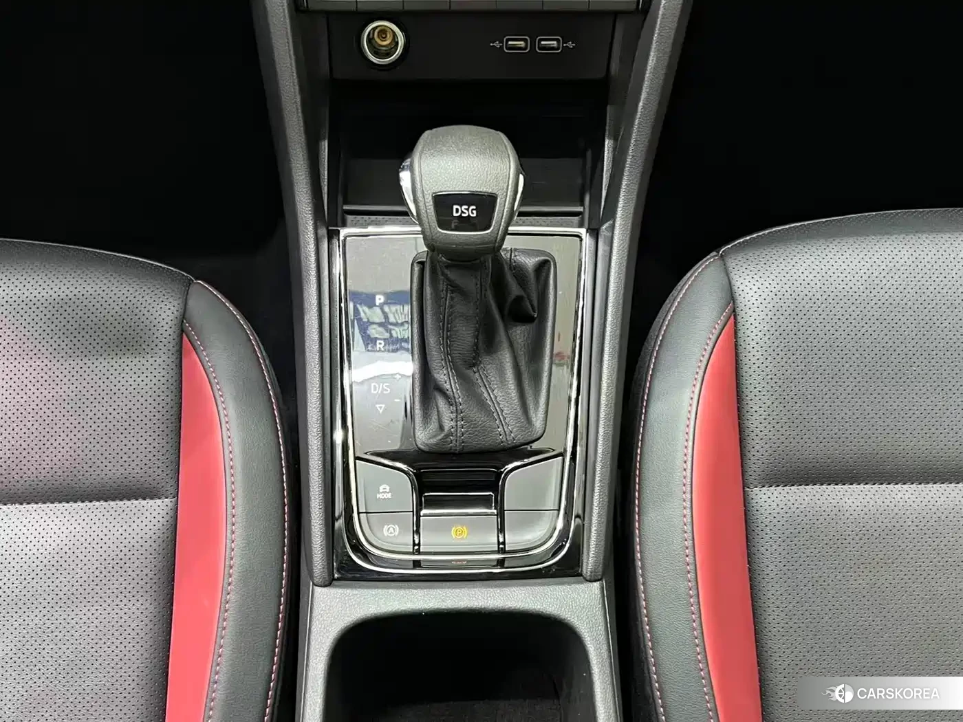 Skoda Karoq 2023 Белый из Китая, фото 5