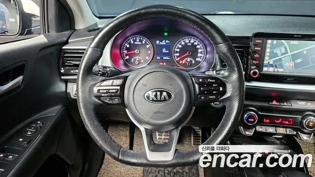 Kia Stonic 2018 Синий из Кореи, фото 5