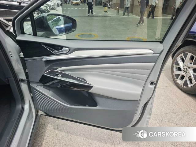 Volkswagen ID.4 CROZZ 2022 Серебристо-серый из Китая, фото 5