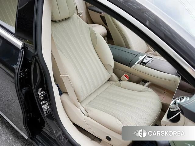 Mercedes-Benz EQS 2024 Темно-серый из Китая, фото 5
