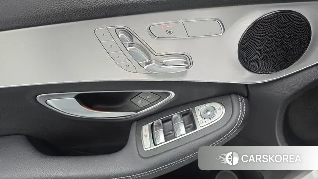 Mercedes-Benz C-Class W205 2020 Белый из Кореи, фото 5