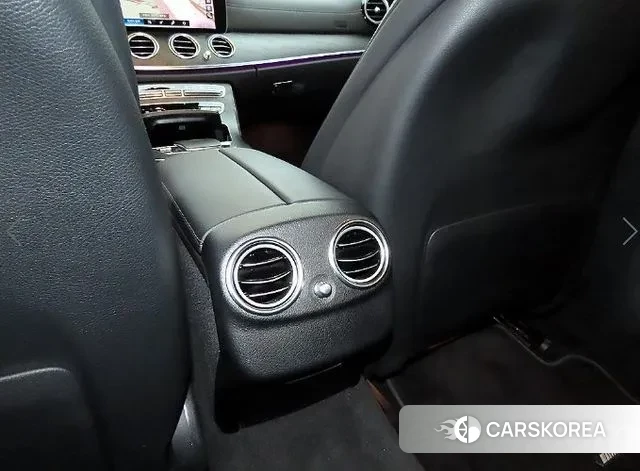 Mercedes-Benz E-Class W213 2021 Белый из Кореи, фото 5