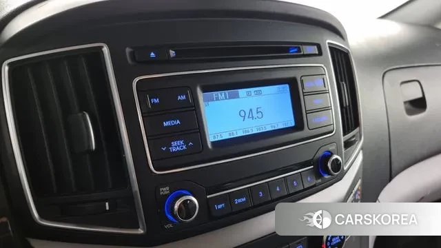 Hyundai The New Grand Starex 2018 Желтый из Кореи, фото 5