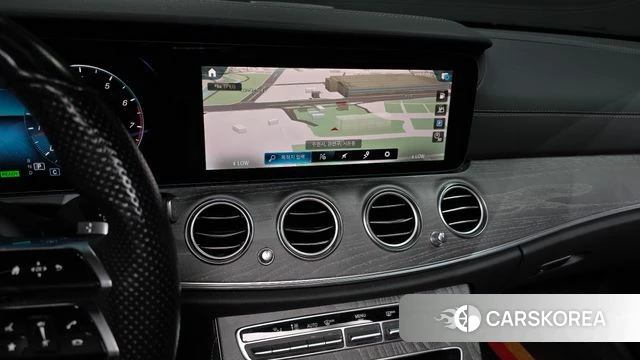 Mercedes-Benz E-Class W213 2021 Белый из Кореи, фото 5