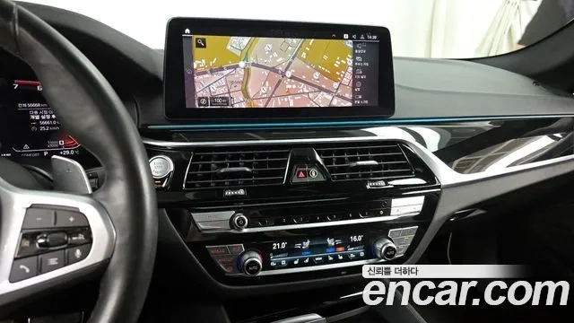 BMW 5 Series (G30) 2022 Белый из Кореи, фото 5