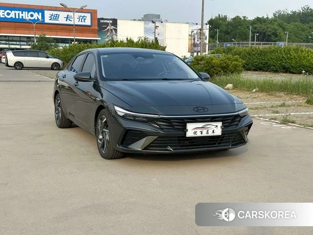 Hyundai Elantra 2024 Темно-серый из Китая, фото 5