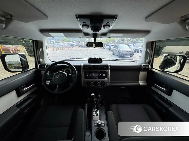 Toyota FJ Cool Luze 2024 Белый из Китая, фото 5
