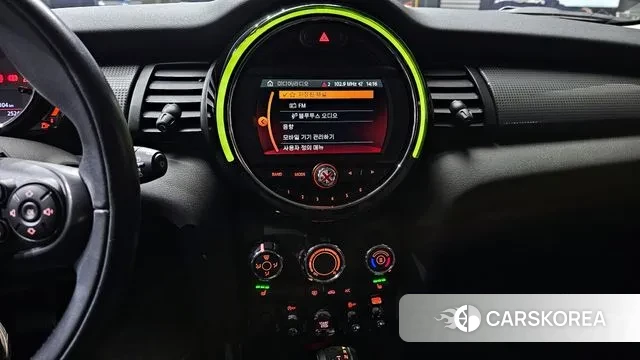 Mini Cooper 2019 Жемчужный цвет из Кореи, фото 5