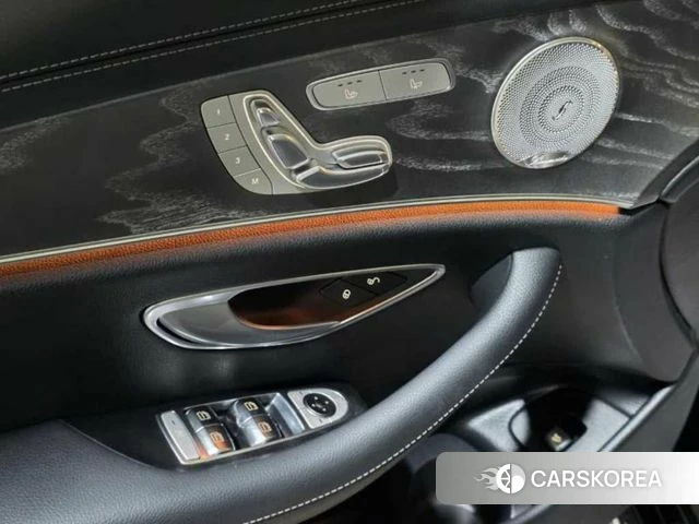 Mercedes-Benz E-Class W213 2023 Черный из Кореи, фото 5