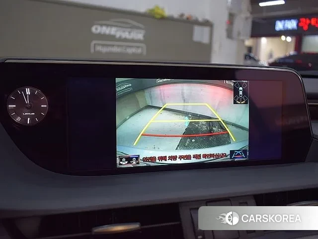 Lexus ES300h 7th generation 2018 Белый из Кореи, фото 5