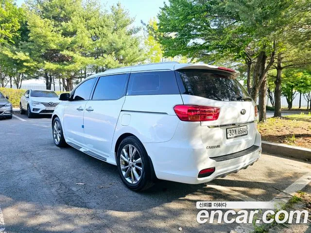 Kia The New Carnival 2018 Белый из Кореи, фото 5