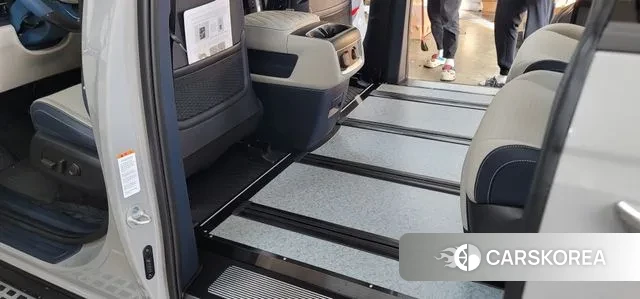 Kia The New Carnival 4th Generation 2024 Серебристо-серый из Кореи, фото 5