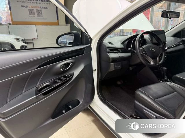 Toyota YARIS L Zhixuan 2023 Белый из Китая, фото 5