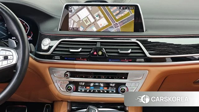 BMW 7 Series (G11) 2022 Серебряный из Кореи, фото 5
