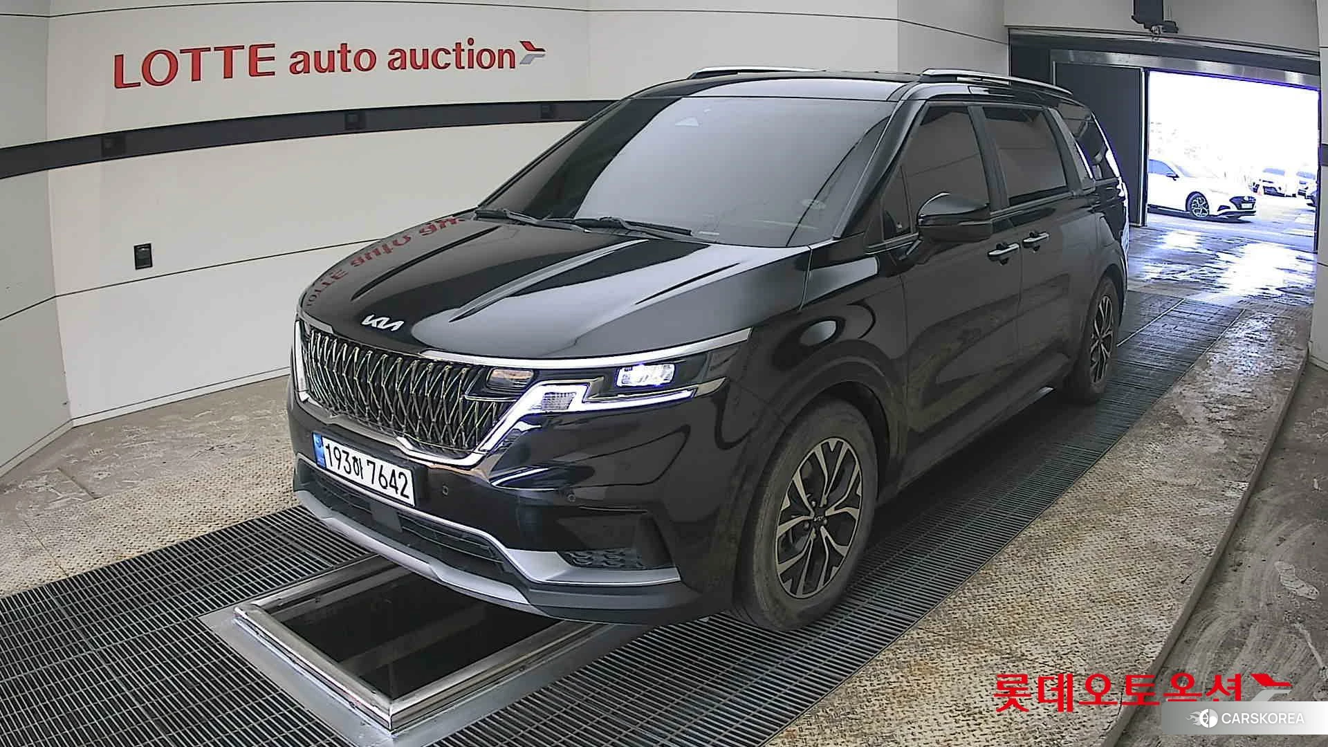 Kia Carnival 2022 Aurora Black Pearl из Кореи, фото 5