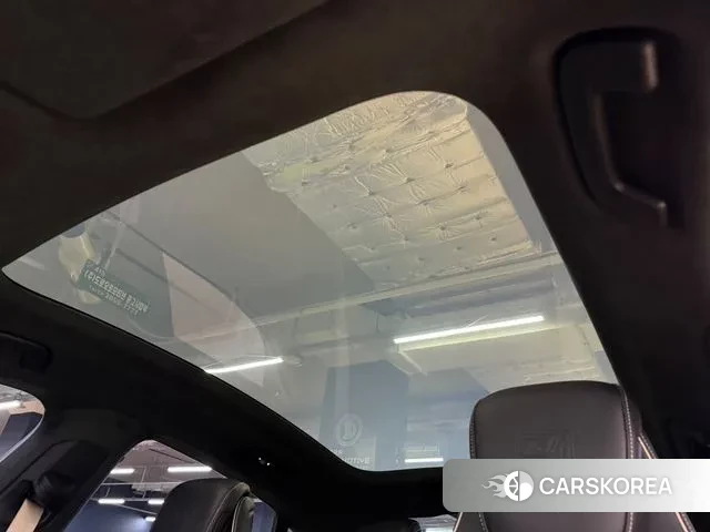 Porsche Taycan 2025 Красный из Кореи, фото 5