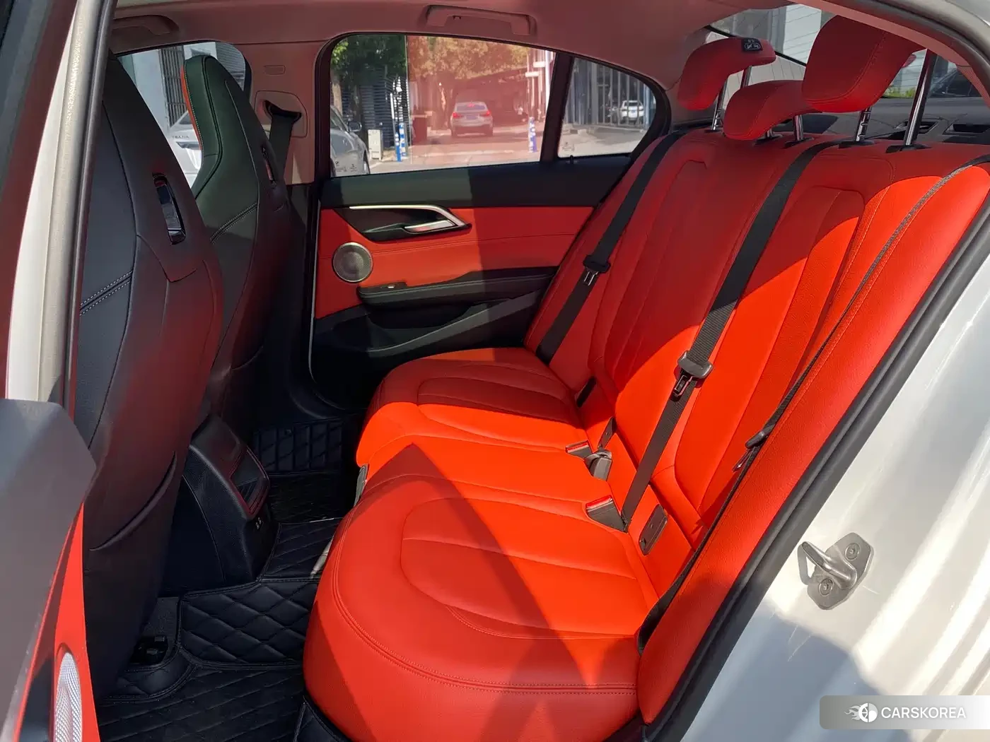 BMW 1 series 2023 Белый из Китая, фото 5