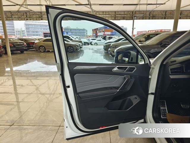 Volkswagen Tiguan L id 4321335 из Китая 5