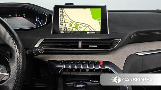 Peugeot 3008 second generation 2019 Белый из Кореи, фото 5