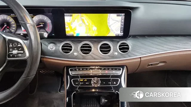 Mercedes-Benz E-Class W213 2020 Серый из Кореи, фото 5