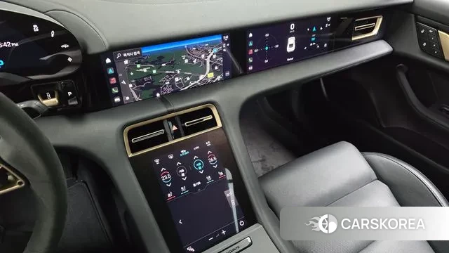 Porsche Taycan 2023 Небесно-голубой из Кореи, фото 5