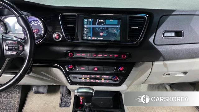 Kia The New Carnival 2018 Серый из Кореи, фото 5