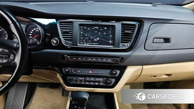 Kia The New Carnival 2018 Черный из Кореи, фото 5