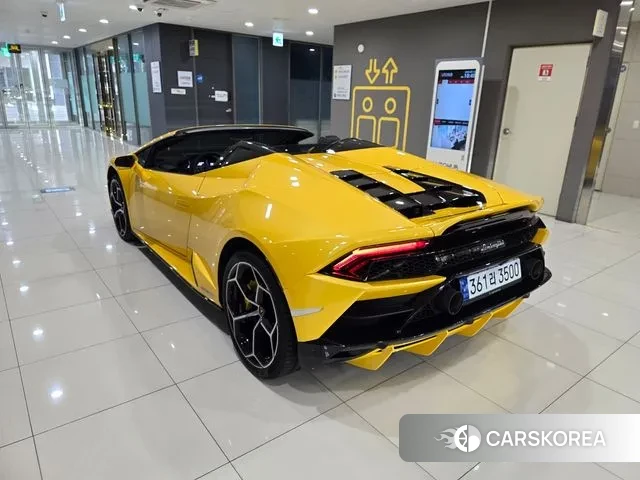 Lamborghini Huracan 2023 Желтый из Кореи, фото 5