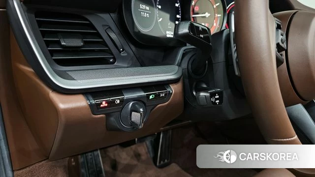 Porsche 911(992) 2021 Серый из Кореи, фото 5