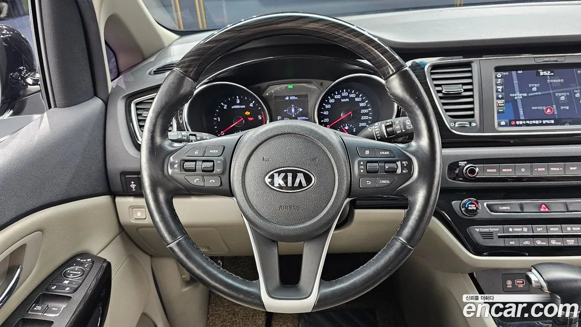 Kia The New Carnival 2018 Черный из Кореи, фото 5