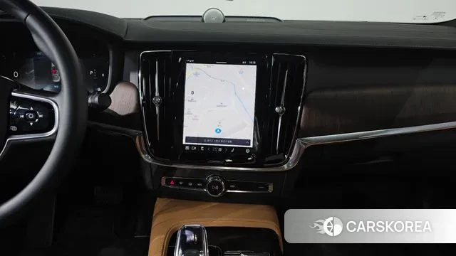 Volvo S90 2023 Белый из Кореи, фото 5