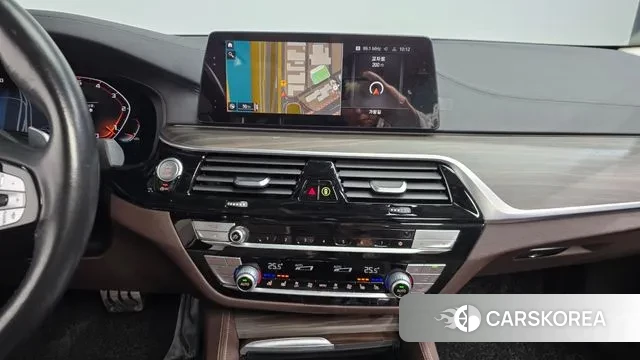 BMW 5 Series (G30) 2019 Синий из Кореи, фото 5