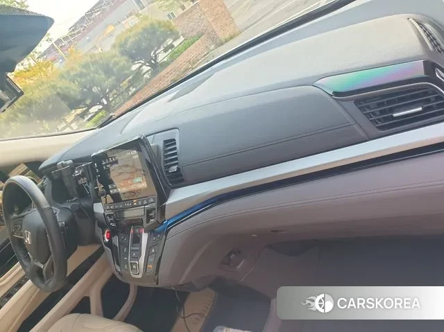 Honda Odyssey 2019 Жемчужный цвет из Кореи, фото 5