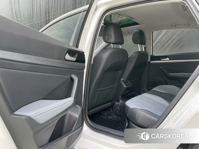 Volkswagen Lavida 2023 Белый из Китая, фото 5