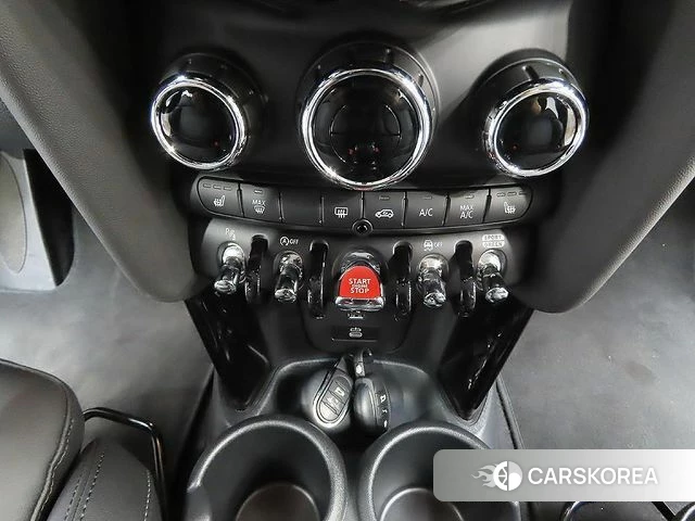 Mini Cooper 2024 Жемчужный двухцветный из Кореи, фото 5